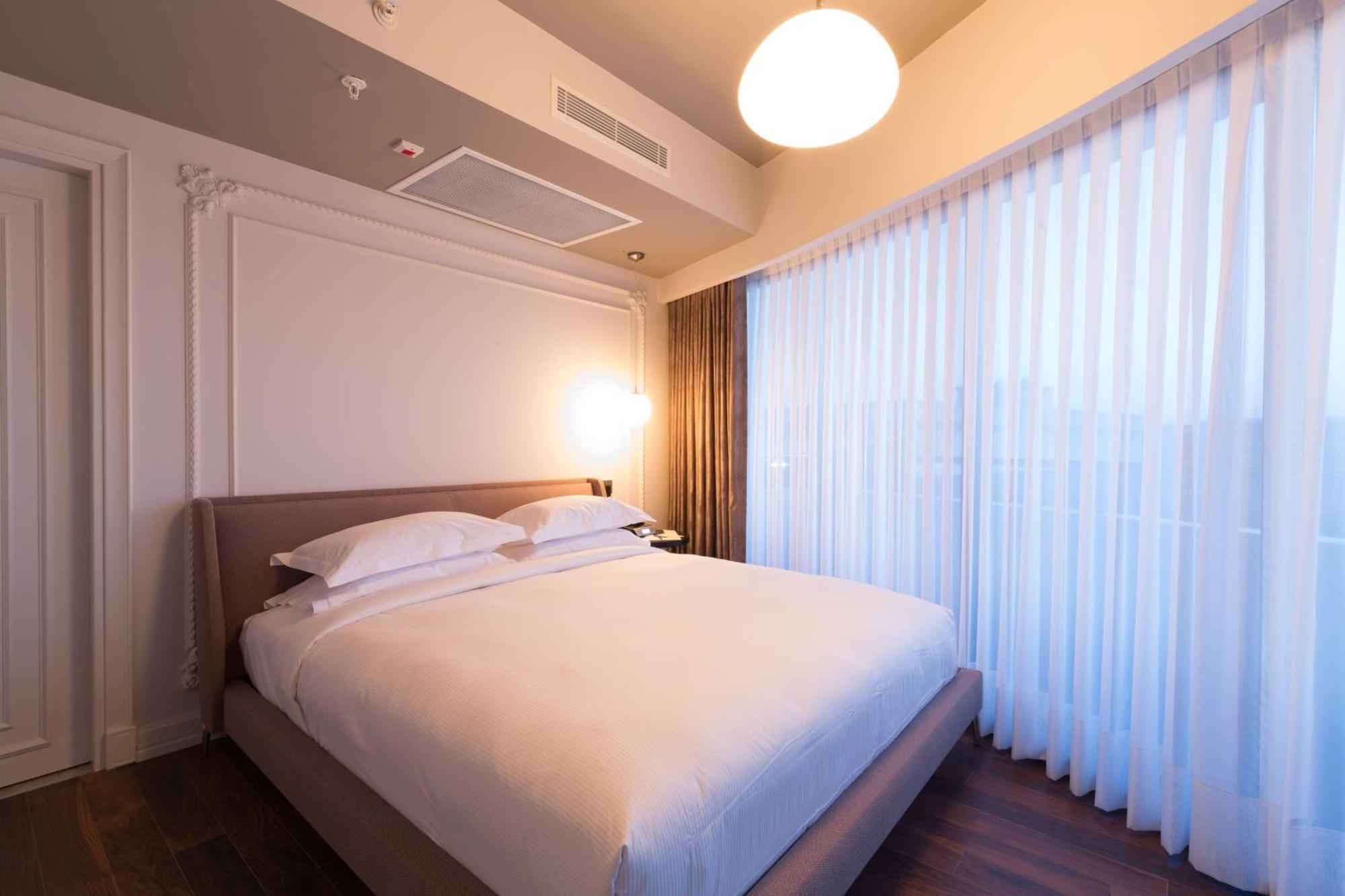 Junior Suite,1552667023:JPEG